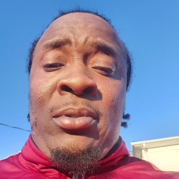 Meet your Posher, James - Picture 2 of 3